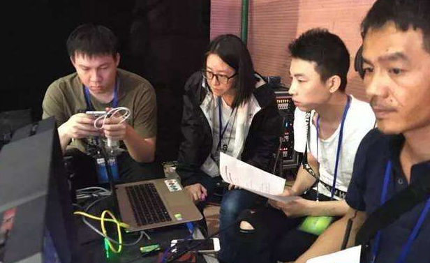 80岁以上的老校长出版语文教学专著